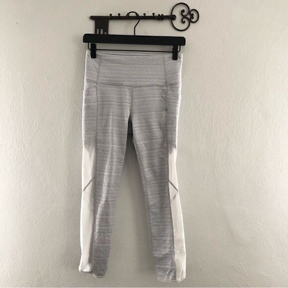 Athleta grey calf length white mesh panels yoga workout leggings women’s small - Picture 2 of 8